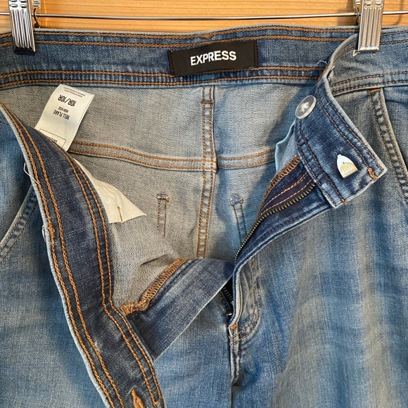 Express Bell Flare High Rise Jeans - Picture 5 of 10